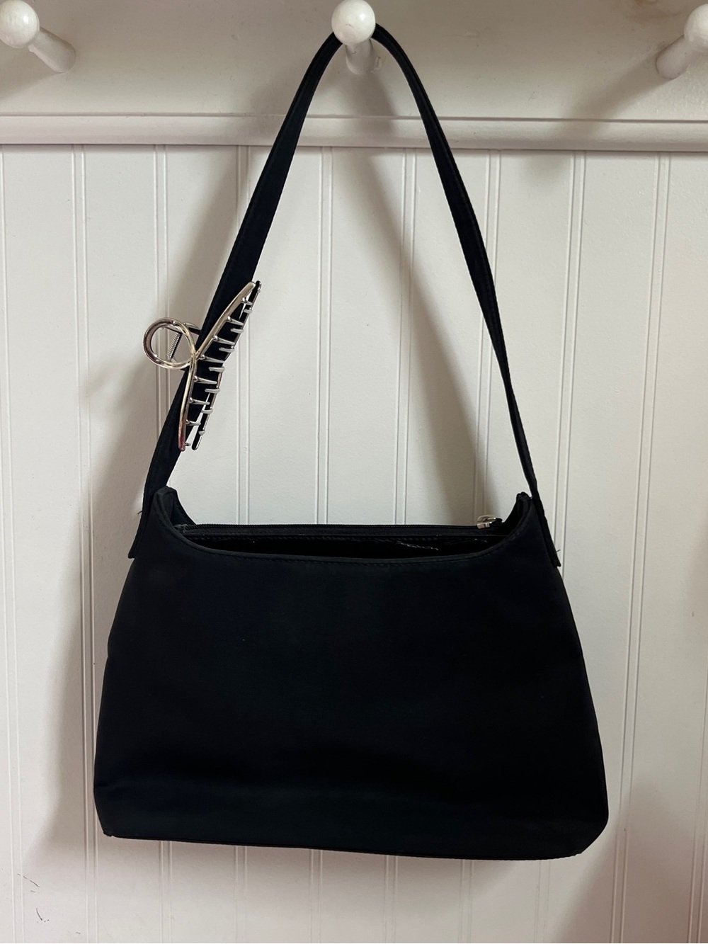 Esprit Black Shoulder Bag | Y2K Minimalist Purse | Zip Top - Picture 4 of 8